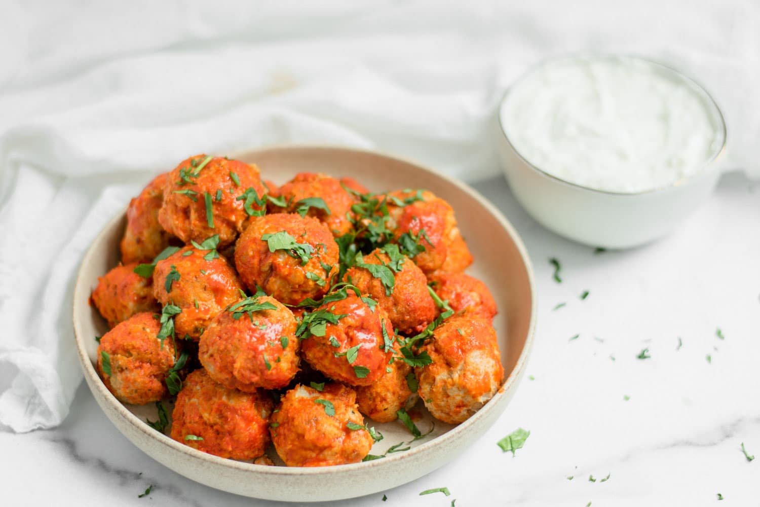 Slow Cooker Buffalo Turkey Meatballs With Yogurt Blue Cheese Dip